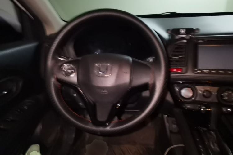 Used Honda Vezel 2015 1.5L CVT two-wheel drive Comfort trim Steering Wheel