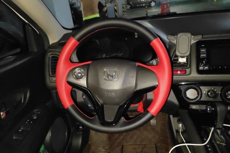 Used Honda Vezel 2015 1.5L CVT two-wheel drive Comfort trim Steering Wheel
