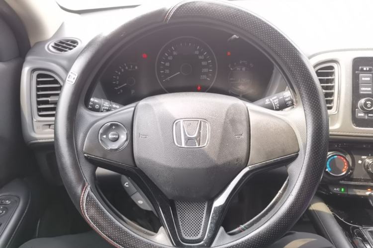 Used Honda Vezel 2015 1.5L CVT two-wheel drive Comfort trim Steering Wheel