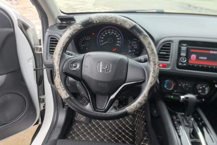 Used Honda Vezel 2015 1.5L CVT two-wheel drive Comfort trim Steering Wheel