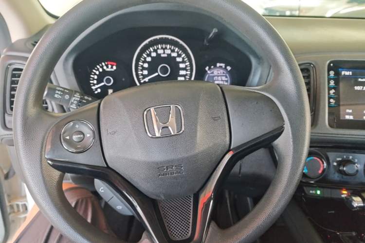 Used Honda Vezel 2015 1.5L CVT two-wheel drive Comfort trim Steering Wheel