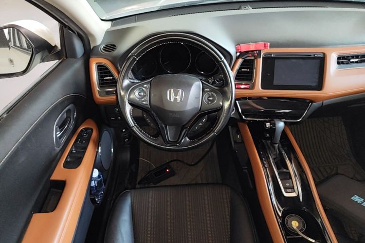 Used Honda Vezel 2015 1.8L CVT 2WD Luxury Model Steering Wheel