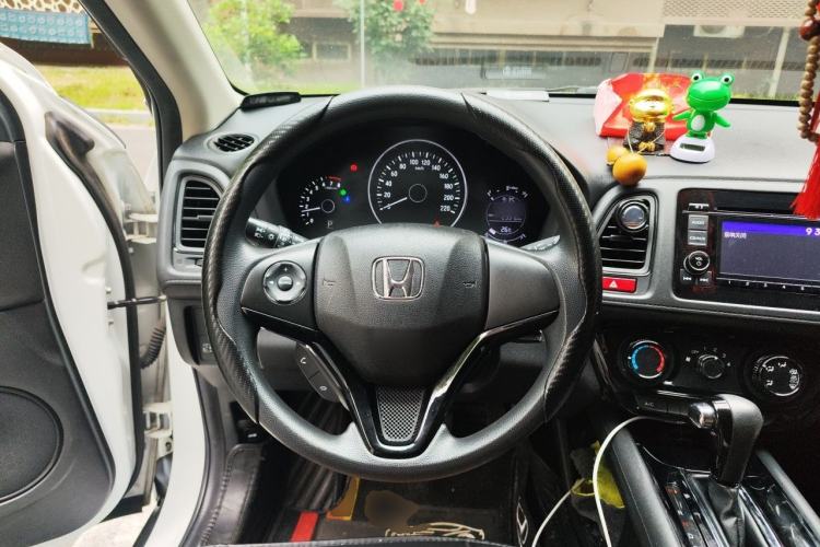Used Honda Vezel 2015 1.5L CVT two-wheel drive Comfort trim Steering Wheel