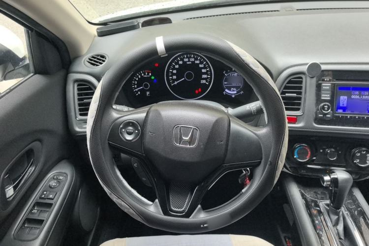 Used Honda Vezel 2015 1.5L CVT two-wheel drive Comfort trim Steering Wheel
