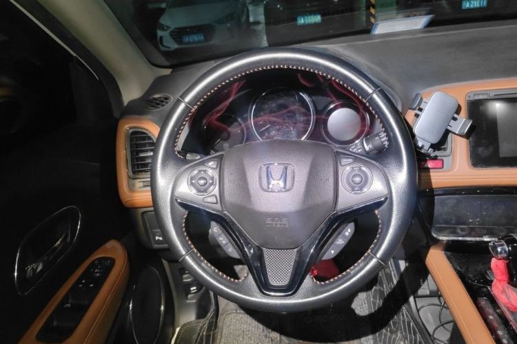 Used Honda Vezel 2015 1.8L CVT 2WD Luxury Model Steering Wheel