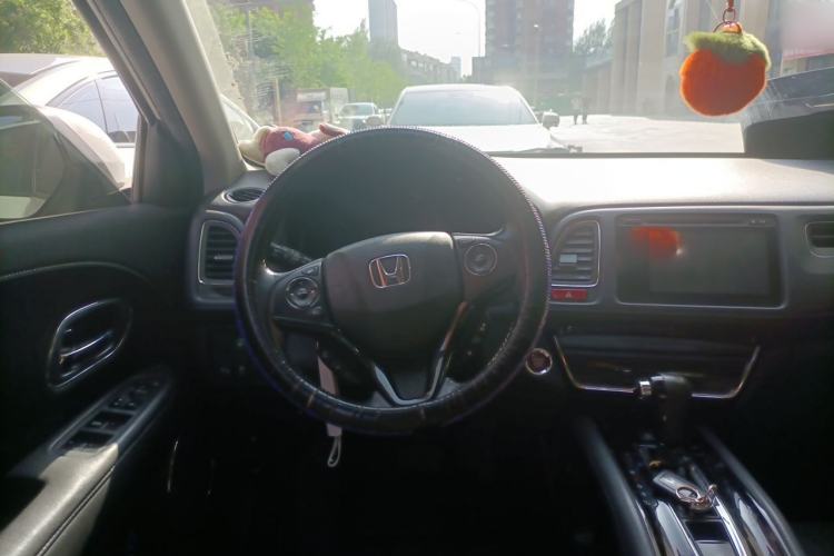 Used Honda Vezel 2015 1.8L CVT 2WD Luxury Model Steering Wheel