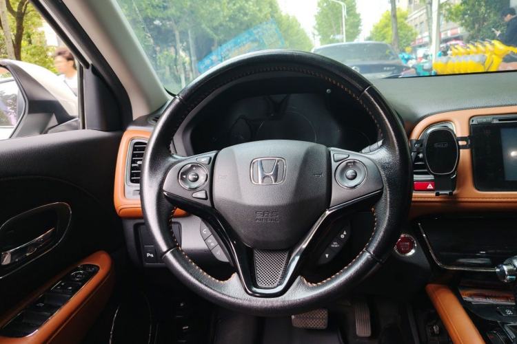 Used Honda Vezel 2015 1.8L CVT 2WD Luxury Model Steering Wheel