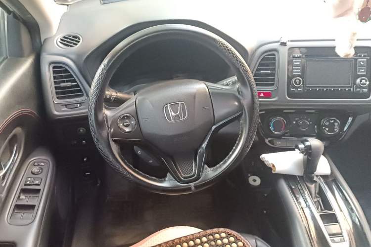 Used Honda Vezel 2015 1.5L CVT two-wheel drive Comfort trim Steering Wheel
