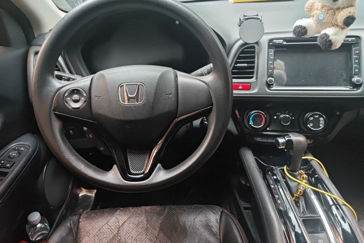 Used Honda Vezel 2015 1.5L CVT two-wheel drive Comfort trim Steering Wheel