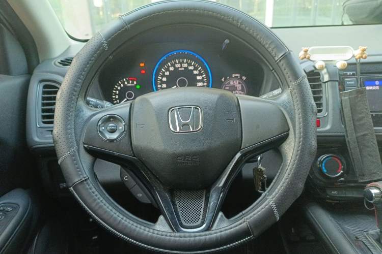 Used Honda Vezel 2015 1.5L CVT two-wheel drive Comfort trim Steering Wheel