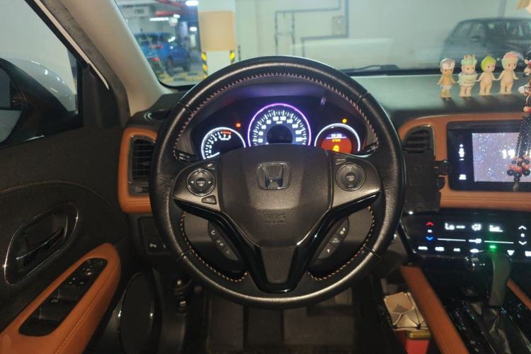 Used Honda Vezel 2015 1.8L CVT 2WD Luxury Model Steering Wheel