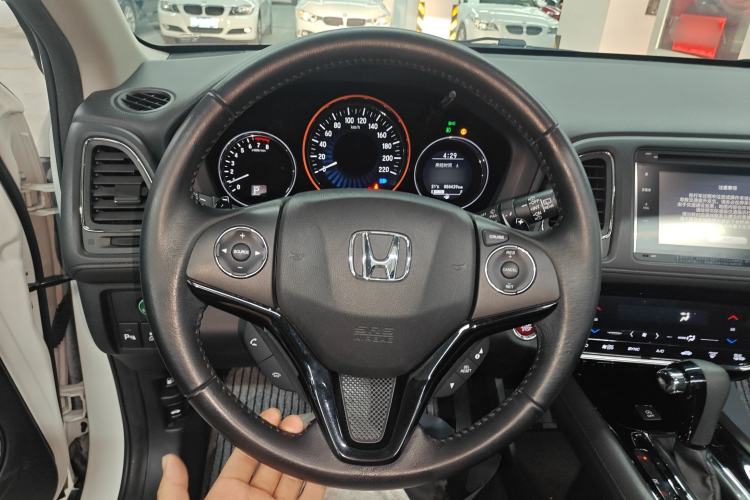 Used Honda Vezel 2015 1.8L CVT Four-Wheel Drive Flagship Model Steering Wheel