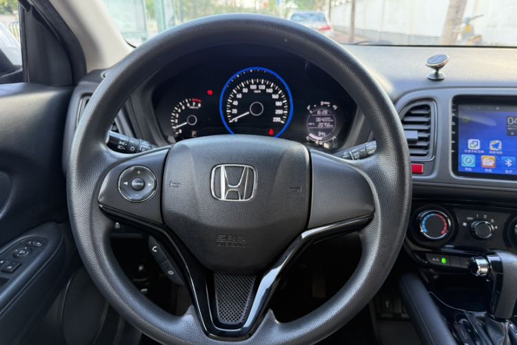 Used Honda Vezel 2015 1.5L CVT two-wheel drive Comfort trim Steering Wheel