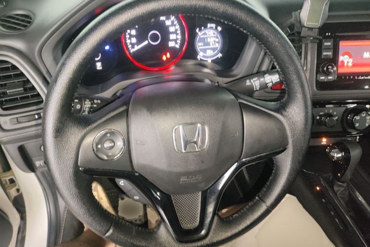 Used Honda Vezel 2015 1.5L CVT two-wheel drive Comfort trim Steering Wheel