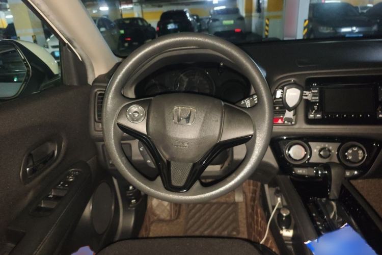 Used Honda Vezel 2015 1.5L CVT two-wheel drive Comfort trim Steering Wheel