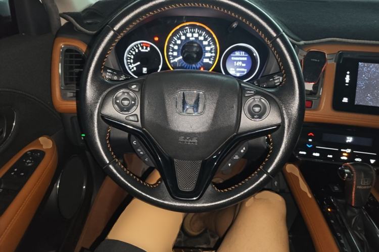 Used Honda Vezel 2015 1.8L CVT 2WD Luxury Model Steering Wheel