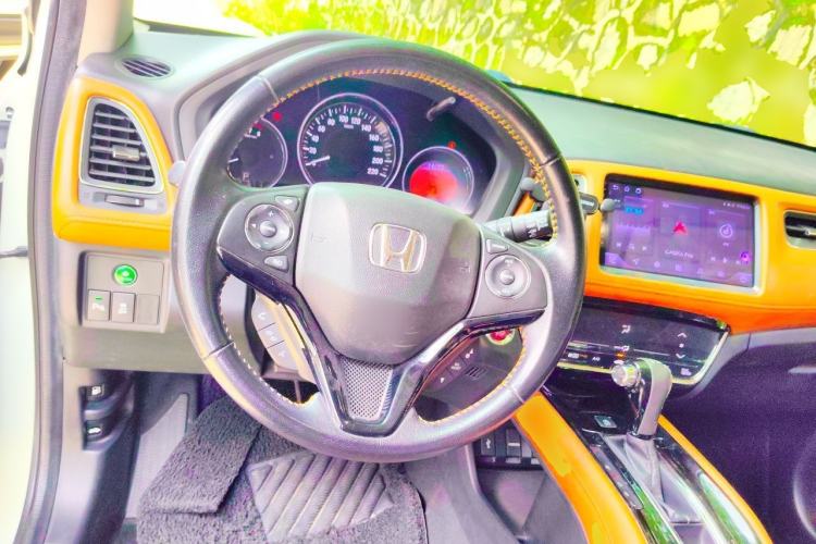 Used Honda Vezel 2015 1.8L CVT 2WD Luxury Model Steering Wheel