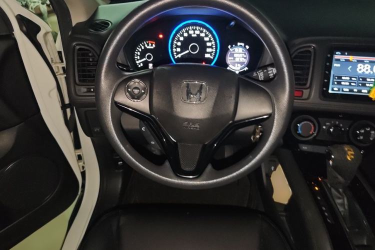 Used Honda Vezel 2015 1.5L CVT two-wheel drive Comfort trim Steering Wheel