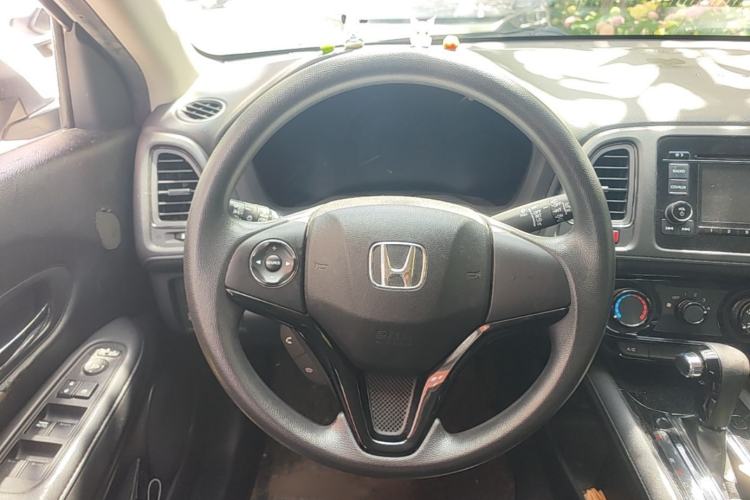 Used Honda Vezel 2015 1.5L CVT two-wheel drive Comfort trim Steering Wheel