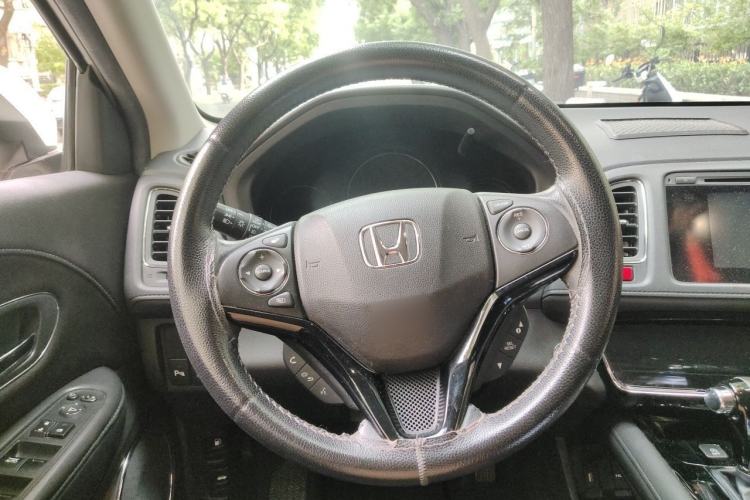 Used Honda Vezel 2015 1.8L CVT 2WD Luxury Model Steering Wheel