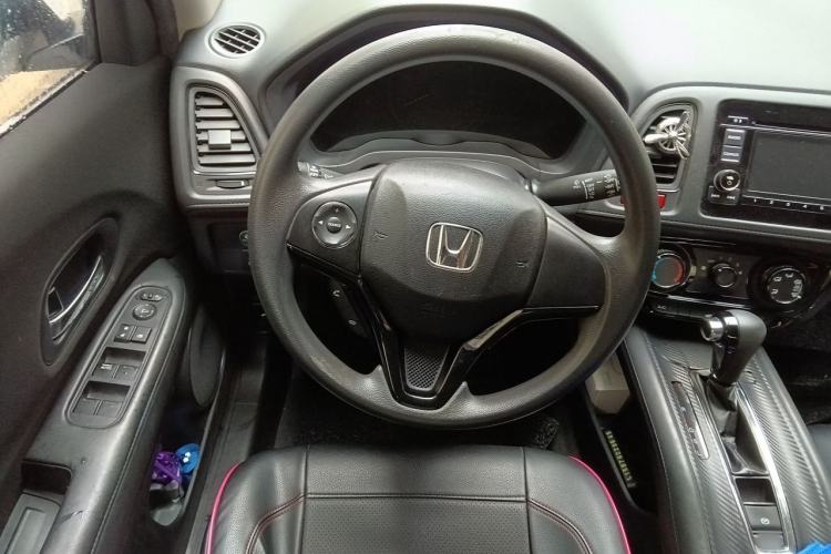 Used Honda Vezel 2015 1.5L CVT two-wheel drive Comfort trim Steering Wheel