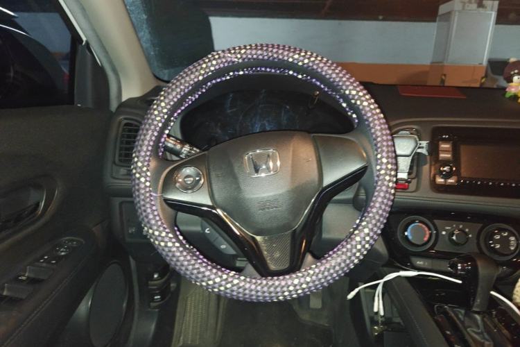 Used Honda Vezel 2015 1.5L CVT two-wheel drive Comfort trim Steering Wheel