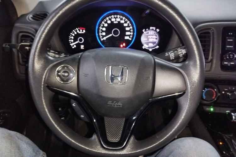 Used Honda Vezel 2015 1.5L CVT two-wheel drive Comfort trim Steering Wheel