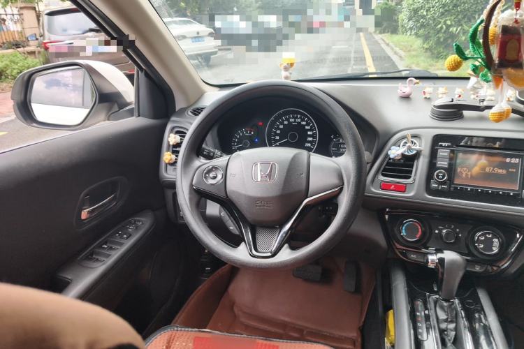 Used Honda Vezel 2015 1.8L CVT 2WD Elite Model Steering Wheel