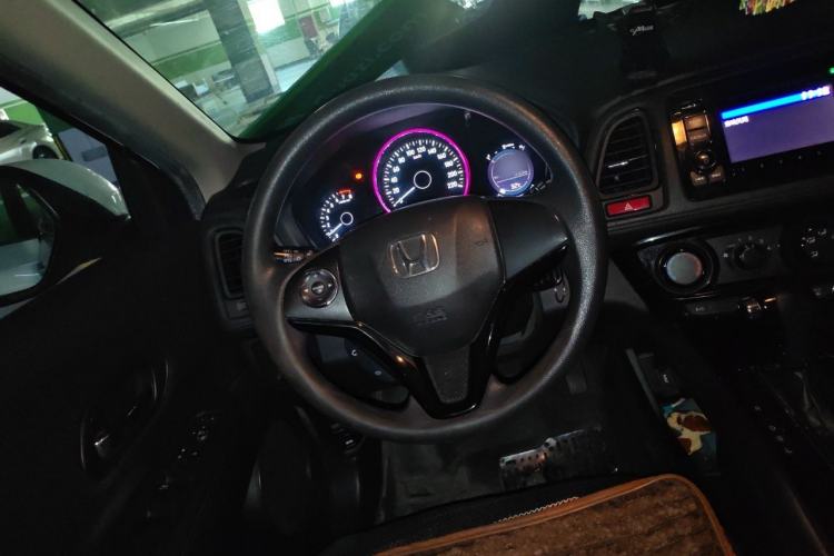 Used Honda Vezel 2015 1.5L CVT two-wheel drive Comfort trim Steering Wheel