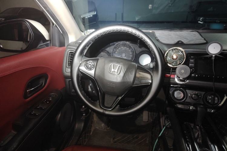 Used Honda Vezel 2015 1.5L CVT two-wheel drive Comfort trim Steering Wheel