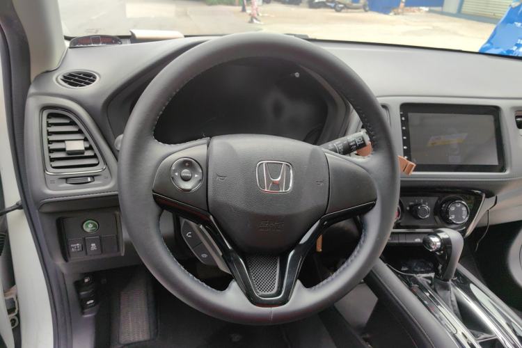 Used Honda Vezel 2015 1.5L CVT two-wheel drive Comfort trim Steering Wheel