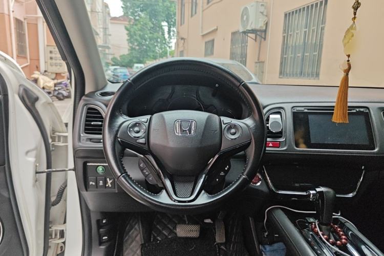 Used Honda Vezel 2015 1.8L CVT 2WD Luxury Model Steering Wheel