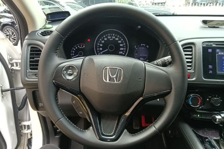 Used Honda Vezel 2015 1.5L CVT two-wheel drive Comfort trim Steering Wheel