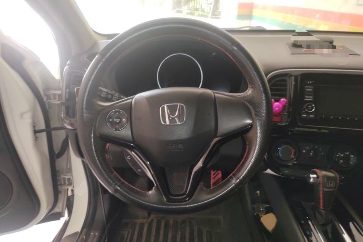 Used Honda Vezel 2015 1.5L CVT two-wheel drive Comfort trim Steering Wheel