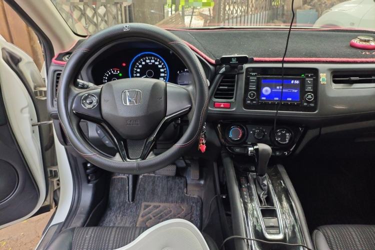 Used Honda Vezel 2015 1.8L CVT 2WD Elite Model Steering Wheel