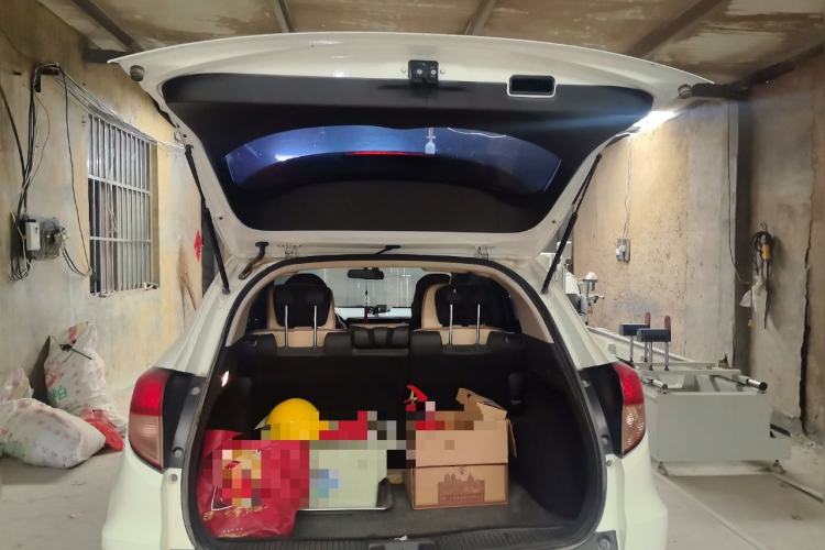 Used Honda Vezel 2015 1.8L Manual Two-Wheel Drive Elite Version Trunk