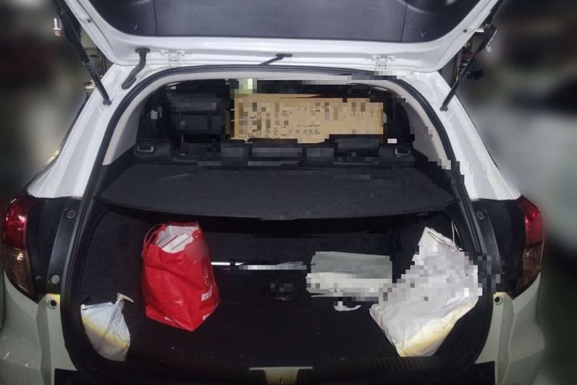 Used Honda Vezel 2015 1.8L CVT 2WD Elite Model Trunk