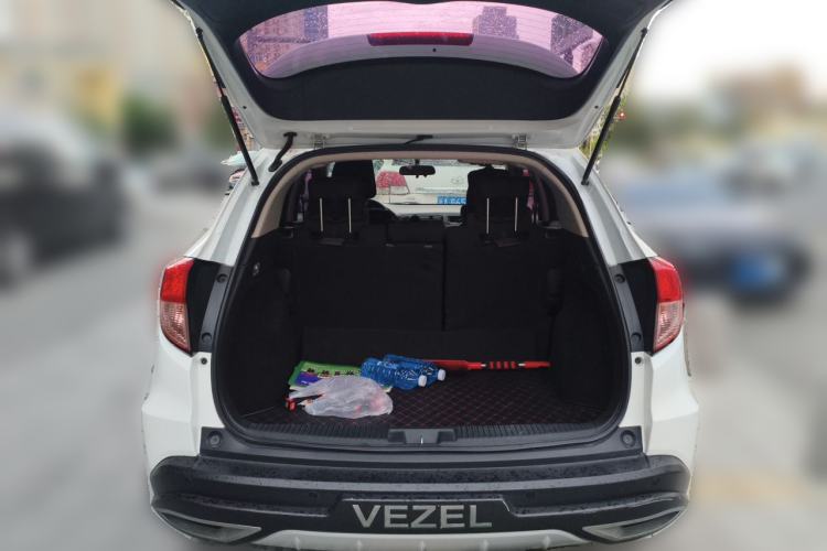 Used Honda Vezel 2015 1.5L CVT two-wheel drive Comfort trim Trunk
