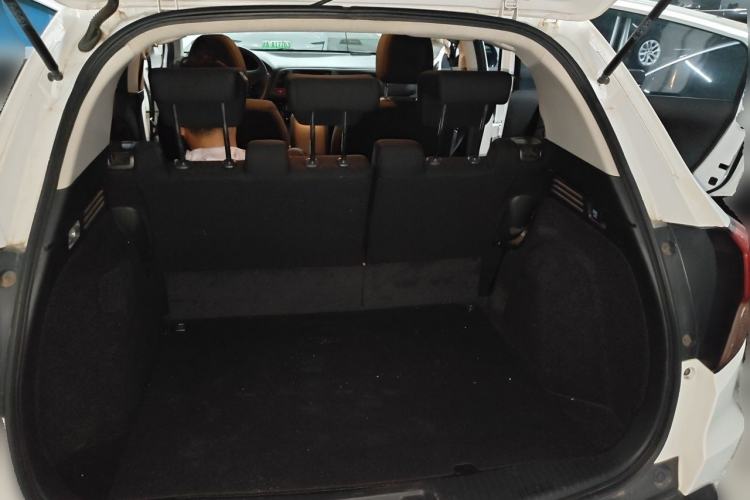 Used Honda Vezel 2015 1.5L CVT two-wheel drive Comfort trim Trunk