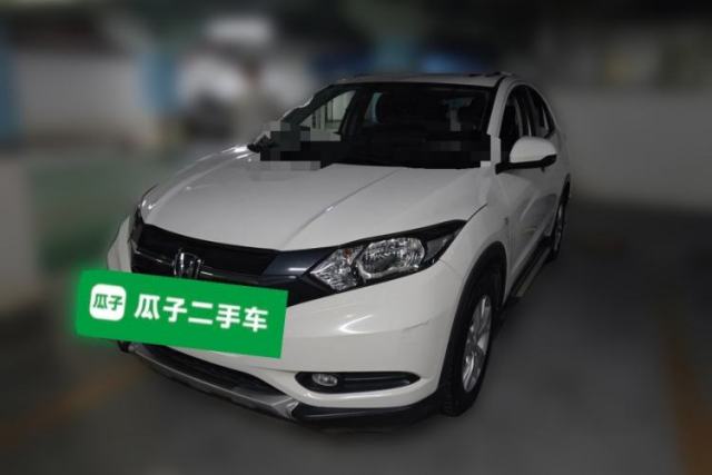 Honda Vezel 2015 1.5L CVT two-wheel drive Comfort trim مستعملة