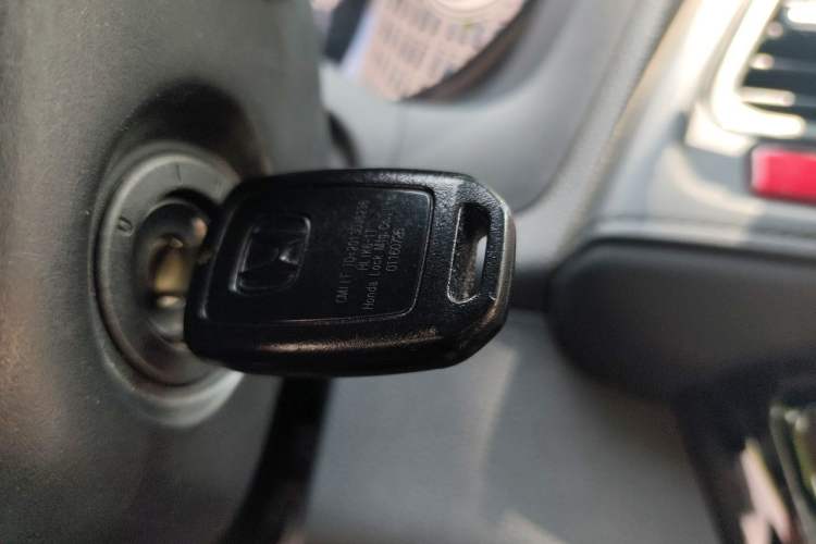 Used Honda Vezel 2015 1.5L CVT two-wheel drive Comfort trim Vehicle Key
