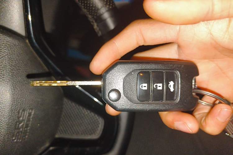 Used Honda Vezel 2015 1.5L CVT two-wheel drive Comfort trim Vehicle Key