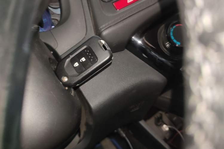 Used Honda Vezel 2015 1.5L CVT two-wheel drive Comfort trim Vehicle Key