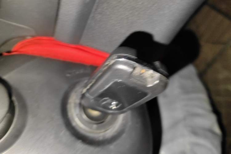 Used Honda Vezel 2015 1.5L CVT two-wheel drive Comfort trim Vehicle Key