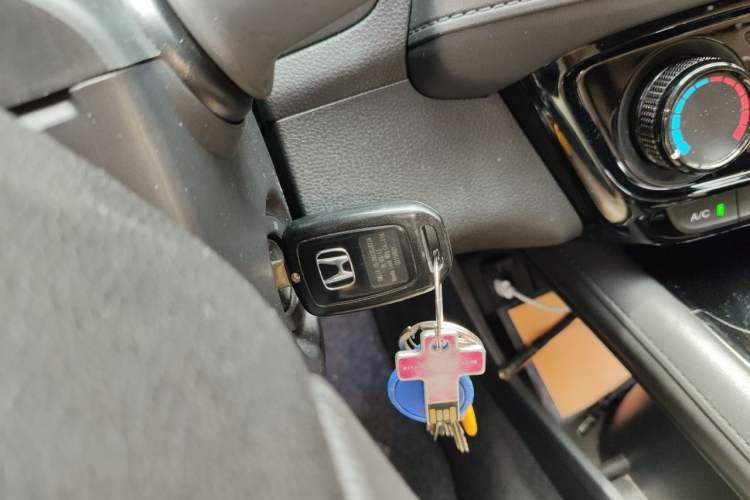 Used Honda Vezel 2015 1.8L CVT 2WD Elite Model Vehicle Key