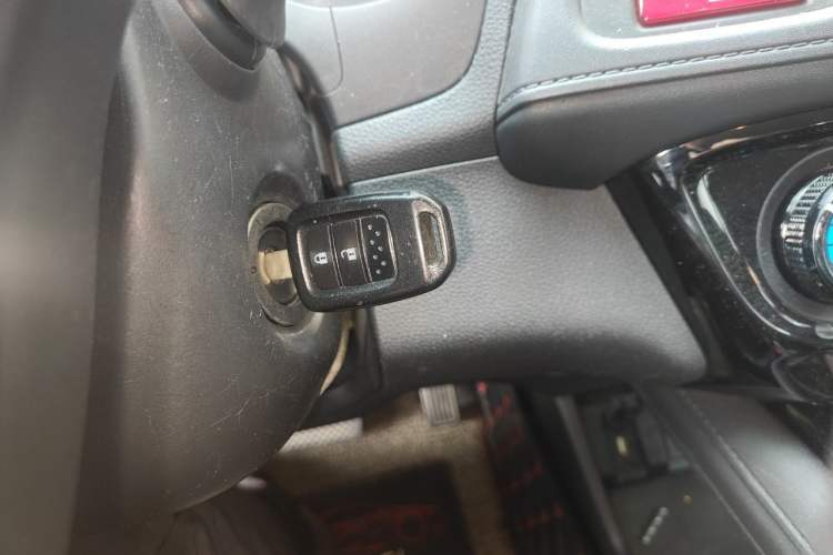 Used Honda Vezel 2015 1.5L CVT two-wheel drive Comfort trim Vehicle Key