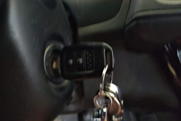 Used Honda Vezel 2015 1.5L CVT two-wheel drive Comfort trim Vehicle Key