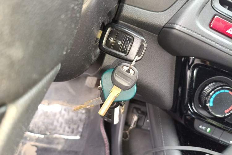 Used Honda Vezel 2015 1.8L CVT 2WD Elite Model Vehicle Key