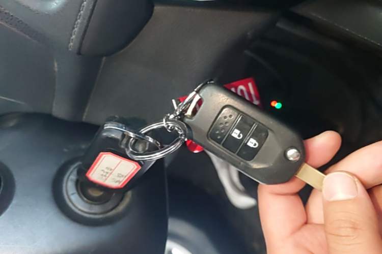 Used Honda Vezel 2015 1.5L CVT two-wheel drive Comfort trim Vehicle Key