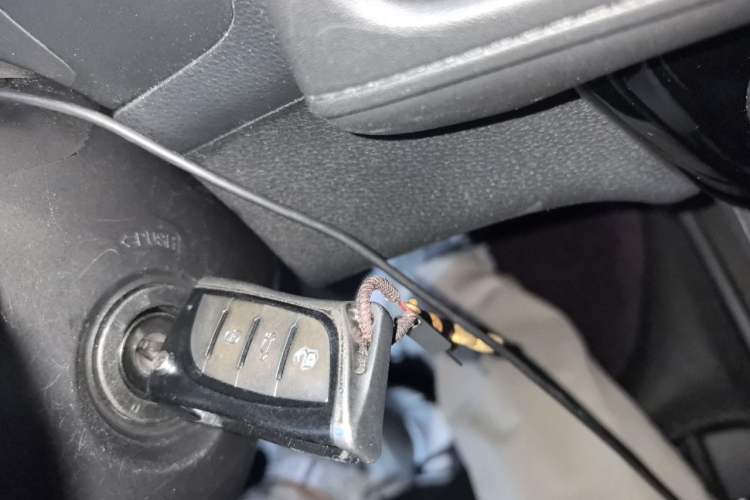 Used Honda Vezel 2015 1.5L CVT two-wheel drive Comfort trim Vehicle Key